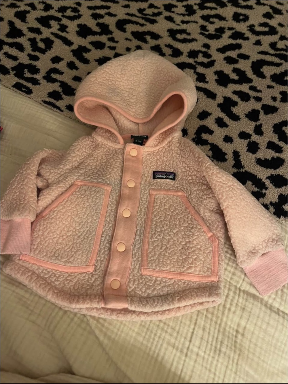 Patagonia sweater 6-12 months
